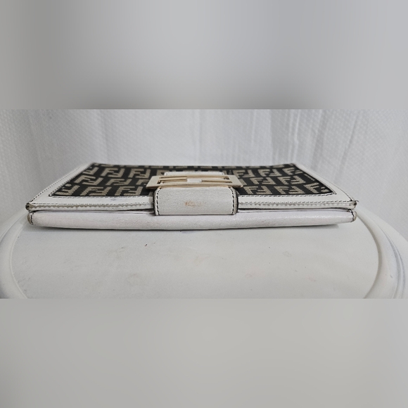 GUC Fendi Zucca Wallet - Picture 6 of 13